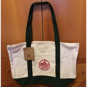 Trader Joe's Large Canvas Tote Green/White LIMITED NEW 2025 CHRISTMAS RELEASE